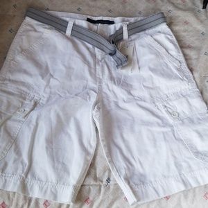 NWT CALVIN KLEIN White Cargo Shorts
